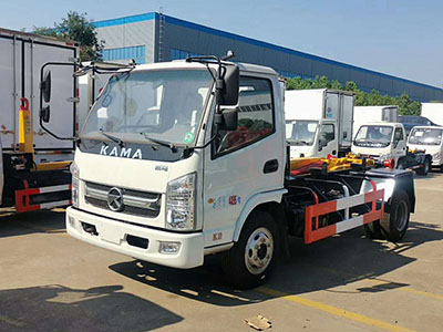 国六凯马4方勾臂垃圾车